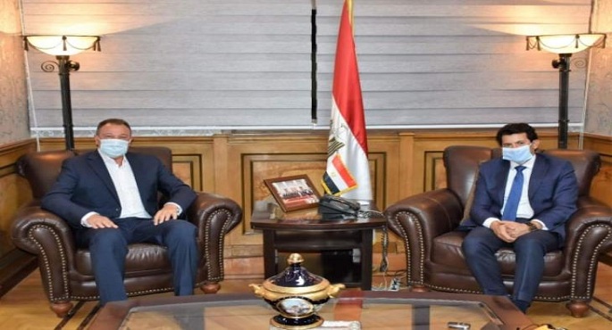 الخطيب يجتمع مع وزير الرياضة لمناقشة طلب رد تبرعات “آل الشيخ”