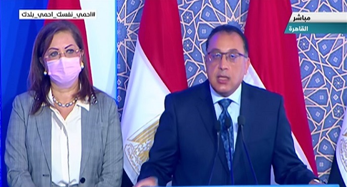 مدبولى : مشروع تطوير كافة المناطق غير الآمنة هو برنامج أطلقه الرئيس السيسى ودائما نصب عينيه