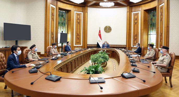 الرئيس السيسي يطلع على خطط وجهود سلاح الإشارة بالقوات المسلحة لتأمين الحدود المصرية