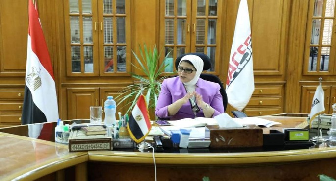 بالصور .. وزيرة الصحة تعقد اجتماعًا بشركة فاكسيرا لمتابعة جاهزية المصانع تمهيدًا لبدء تصنيع لقاح فيروس كورونا