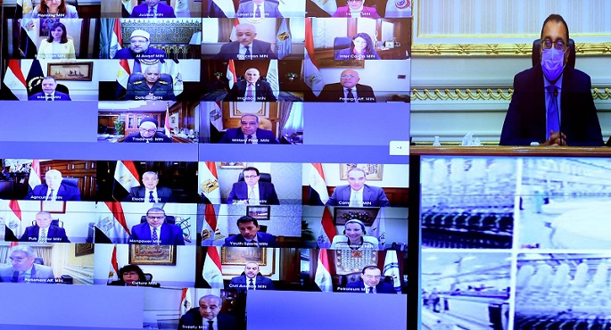 رئيس الوزراء يُكلف بمتابعة مدى توافر السلع والوقود بجميع المحافظات