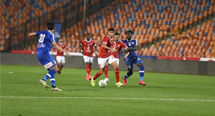 الأهلي يفوز على سموحة برباعية نظيفة وديا
