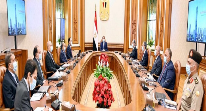 الرئيس السيسي يبحث مع الحكومة خطة نقل مؤسسات الدولة للعاصمة الإدارية