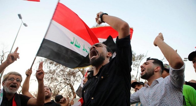 القوات العراقية تؤكد على حماية المتظاهرين وعدم التعرض لهم