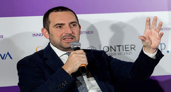 إيطاليا قد تسمح بعودة الجمهور لملاعب كرة القدم في سبتمبر