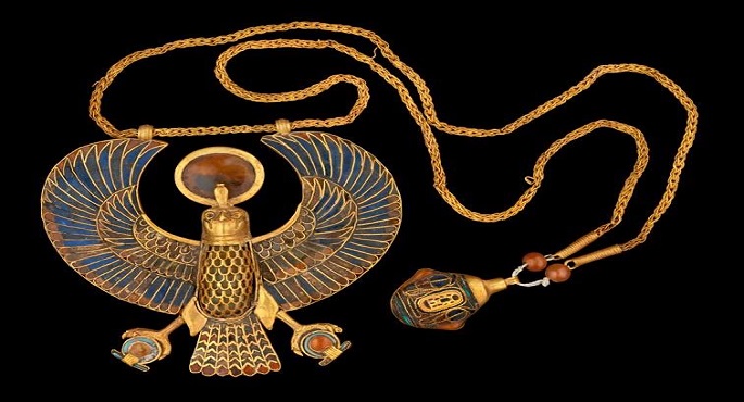 بالصور.. الآثار: عودة معرض آثار توت عنخ آمون لمصر وعرض 20 قطعة بمتحفي الغردقة وشرم الشيخ
