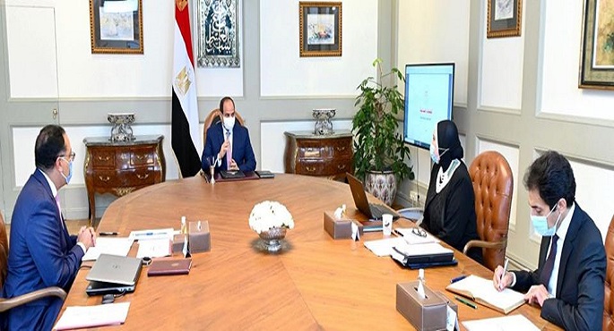 الرئيس السيسي يطلع على مستجدات إقامة المجمعات الصناعية في مصر