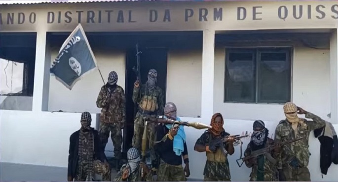 جهاديون يسيطرون على ميناء رئيسي في شمال موزمبيق الغني بالغاز