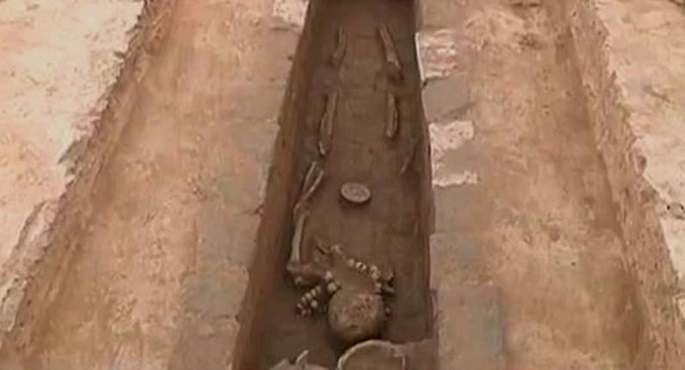 اكتشاف قبر حجري يعود لأكثر من 3 آلاف سنة شمال غربي الصين