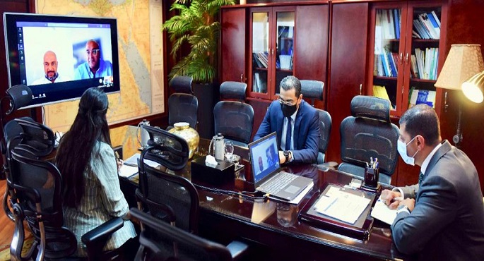 رئيس هيئة الاستثمار يبحث مع الرئيس التنفيذي لشركة ”  اتصالات مصر ” توسعات الشركة في السوق المصرية