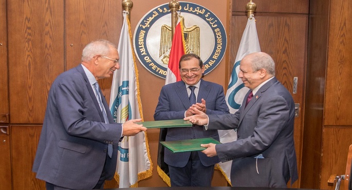 البترول: بدء مد شبكات الغاز الطبيعى لمنطقة شرق بورسعيد الصناعية