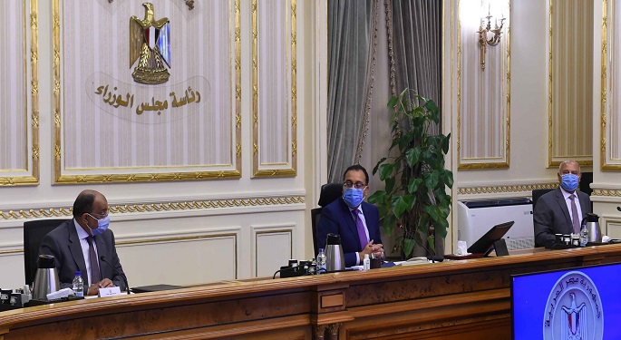 بالفيديو والصور.. مدبولي يتابع الموقف التنفيذي لمشروع رصف ورفع كفاءة الطرق المحلية بالمحافظات وخطة تطوير المزلقانات