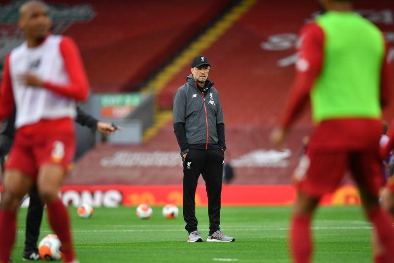 ليفربول يبدأ الدفاع عن لقب الدوري الإنجليزي ضد ليدز
