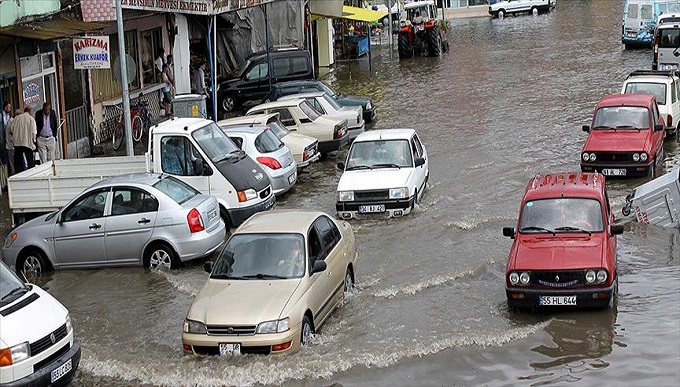 مقتل خمسة وفقد 11 في سيول بشمال تركيا