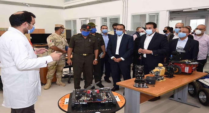 بالصور.. رئيس الوزراء يقوم بجولة بمدينة برج العرب الجديدة يستهلها بزيارة “الجامعة المصرية اليابانية للعلوم والتكنولوجيا”