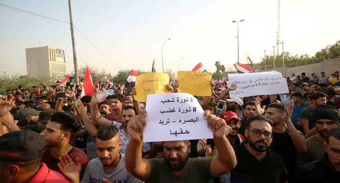 تجدد المظاهرات فى البصرة على وقع الاغتيالات .. ومطالبات بإقالة المحافظ