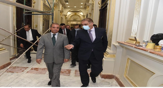 بالصور.. وزير شئون المجالس النيابية يتفقد مقر مجلس الشيوخ