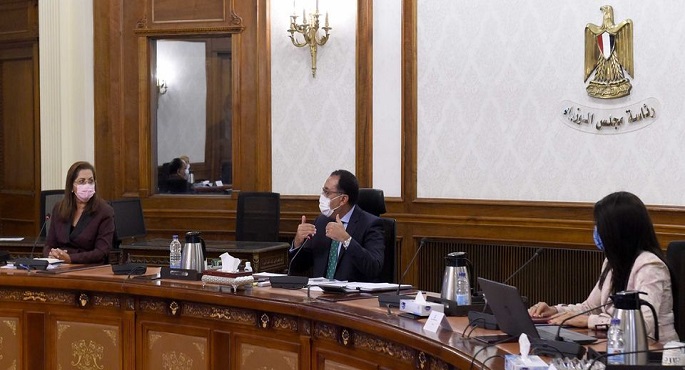 بالصور.. رئيس الوزراء يستعرض ملامح برنامج الإصلاح الهيكلى الذى تعتزم الحكومة تنفيذه خلال المرحلة القادمة