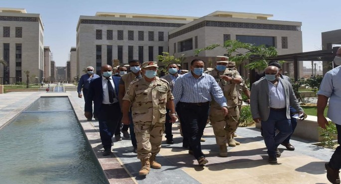 بالصور .. رئيس الوزراء يتفقد الموقف التنفيذي للحي الحكومي بالعاصمة الإدارية الجديدة