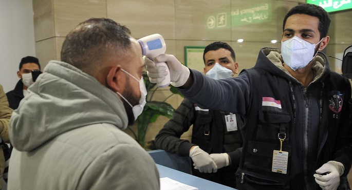 الحكومة: ارتفاع إصابات كورونا نهاية أغسطس يدعونا للاستمرار فى الإجراءات الاحترازية