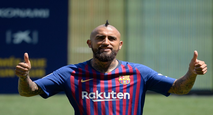 “إنتر ميلان” الإيطالي يتعاقد رسميا مع أرتورو فيدال لاعب برشلونة
