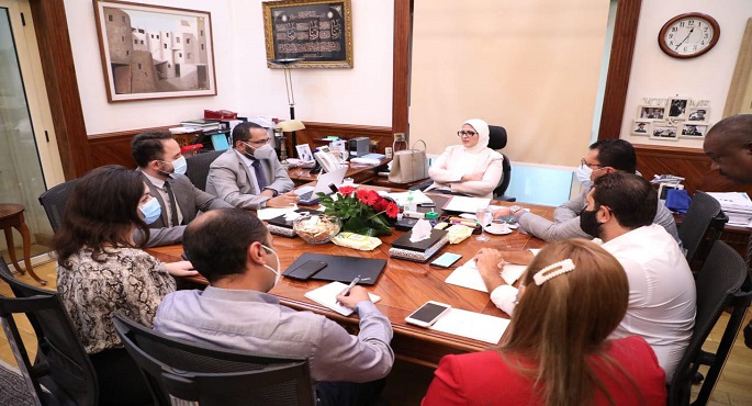 بالصور.. وزيرة الصحة تعقد اجتماعا لمتابعة سير العمل بمبادرة رئيس الجمهورية لدعم صحة المرأة المصرية