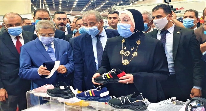 بالصور.. وزير التموين يفتتح معرض “أهلاً مدارس” بمدينة نصر بتخفيضات تتراوح من 20 إلى 50%