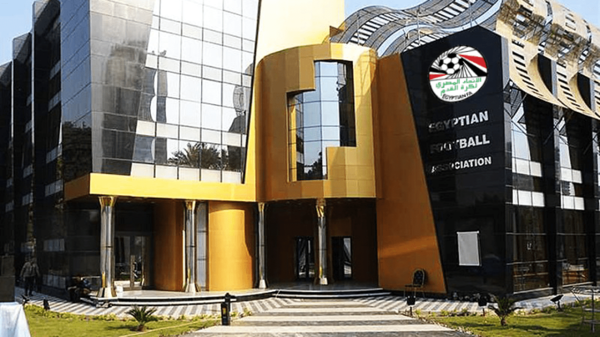 فيفا : الاتحاد المصري لكرة القدم تلقى دعمًا بنحو 10 ملايين دولار فى الفترة من 2016 إلي 2022
