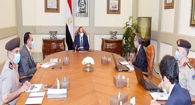 الرئيس السيسي يستعرض المشروع القومي الخاص بمنظومة شبكات الاتصالات