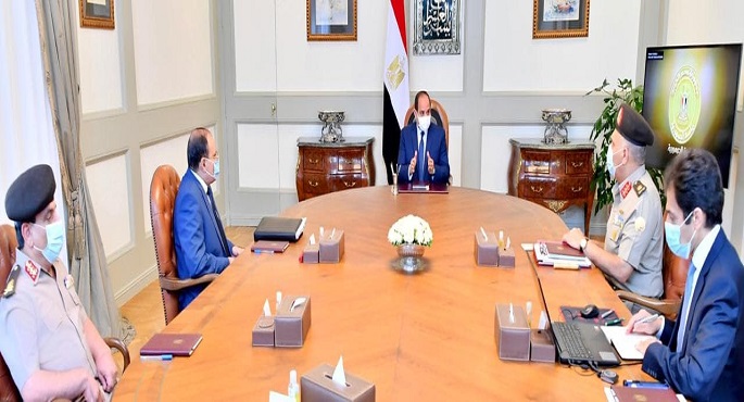 الرئيس السيسى يتابع مشروعات الطرق  ويوجه بالتوسع فى الإسكان الاجتماعي