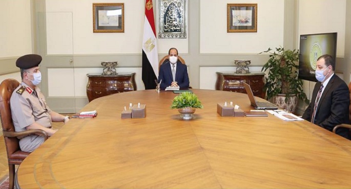 السيسي يطلع على تطوير النقل البحري وإدارة الموانئ في مصر
