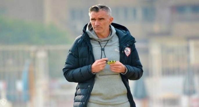 كارتيرون يبلغ إدارة نادى الزمالك برحيله عن تدريب الفريق