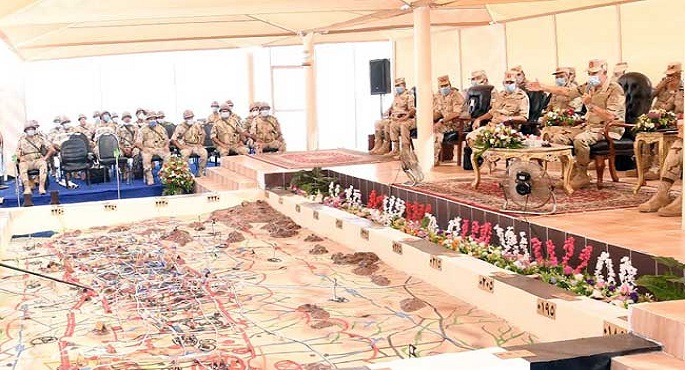 بالصور..رئيس الأركان يشهد مشروع مراكز القيادة الخارجي (فتح – 41) للمنطقة المركزية العسكرية