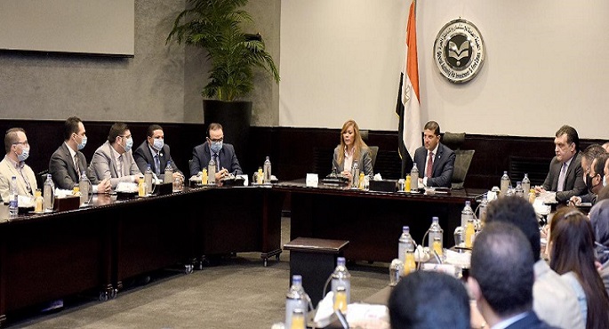 بالصور .. الرئيس التنفيذى لهيئة الاستثمار يلتقى الدفعة الثانية من البرنامج الرئاسى لتأهيل التنفيذيين للقيادة
