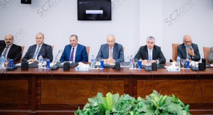رئيس اقتصادية قناة السويس يبحث مع مطوري منطقة العين السخنة زيادة الاستثمارات