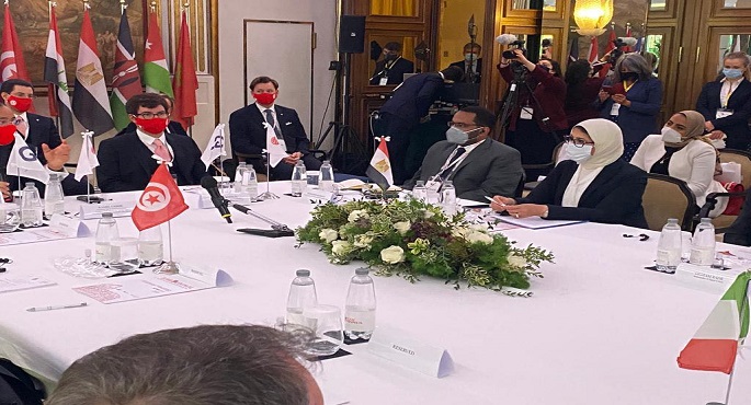 وزيرة الصحة تستعرض التجربة المصرية لمواجهة كورونا.. وتؤكد على التعاون الوثيق بين القطاعين العام والخاص في مواجهة الجائحة