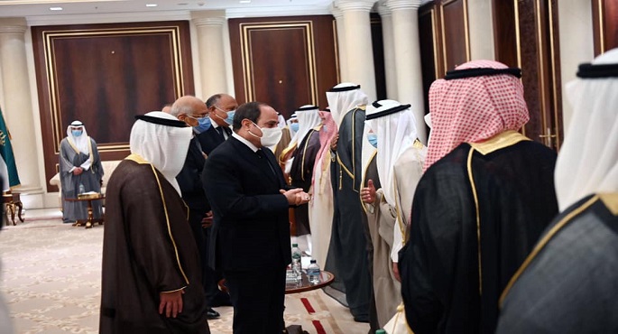 بالفيديو والصور.. الرئيس السيسي يعود لأرض الوطن بعد تقديم العزاء في وفاة الشيخ صباح الأحمد