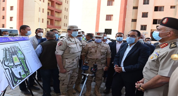 بالصور .. رئيس الوزراء يزور مشروع تطوير العشوائيات وتوفير إسكان بديل لها بمنطقة الخيالة