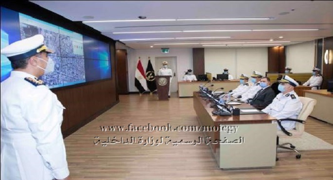 بالفيديو والصور .. وزير الداخلية يتابع إجراءات تأمين العملية الانتخابية من داخل غرفة العمليات الرئيسية بقطاع الأمن