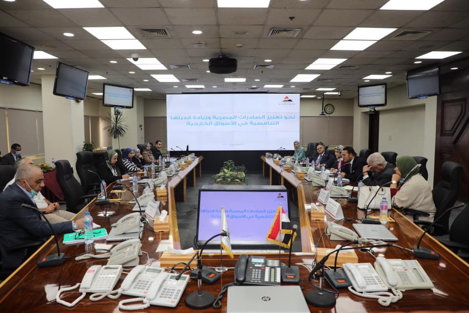 “معلومات الوزراء” يعقد ورشة عمل حول تعزيز الصادرات المصرية وزيادة قدرتها التنافسية