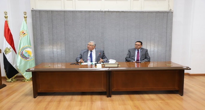 بالصور.. وزير الزراعة يستعرض مع أعضاء الجمعية المصرية لشباب الأعمال جهود منظومة تطوير وتحديث الري