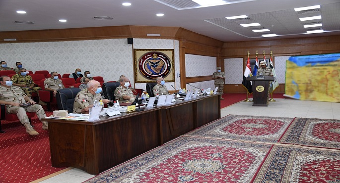 بالفيديو والصور.. وزير الدفاع يتابع سير العمليات للقضاء على العناصر الإرهابية وإجراءات عودة الحياة لطبيعتها