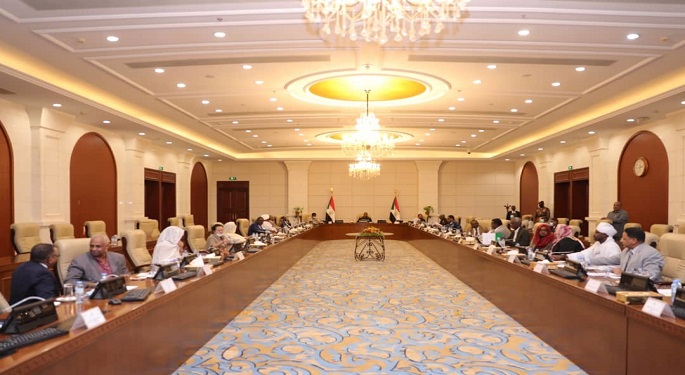 اجتماع مجلسي السيادة والوزراء بالسودان يعتمد مواءمة اتفاق السلام مع الوثيقة الدستورية