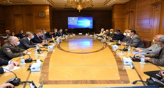 “الإنتاج الحربي” تحث تعزيز التعاون المشترك مع الشركات الأوكرانية