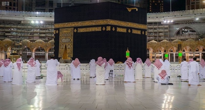 السعودية تسمح بأداء العمرة والزيارة والصلوات بنسبة 75 % اعتباراً من الأحد المقبل