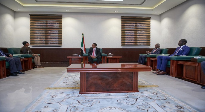رئيس وزراء السودان يؤكد لوفد الجنائية الدولية التزام بلاده بتحقيق العدالة