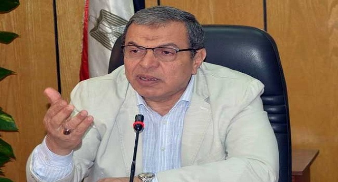 وزير القوى العاملة يتابع حالة الطبيبة المصرية المعتدى عليها بالكويت