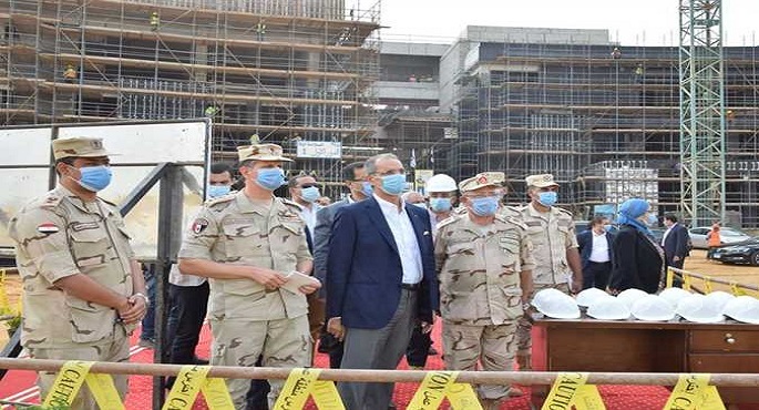 وزير الاتصالات يتفقد مدينة المعرفة بالعاصمة الإدارية الجديدة
