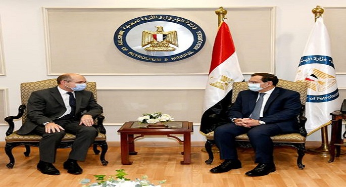 وزير البترول يبحث مع السفير المجري سبل تعزيز التعاون المشترك في مجال الطاقة