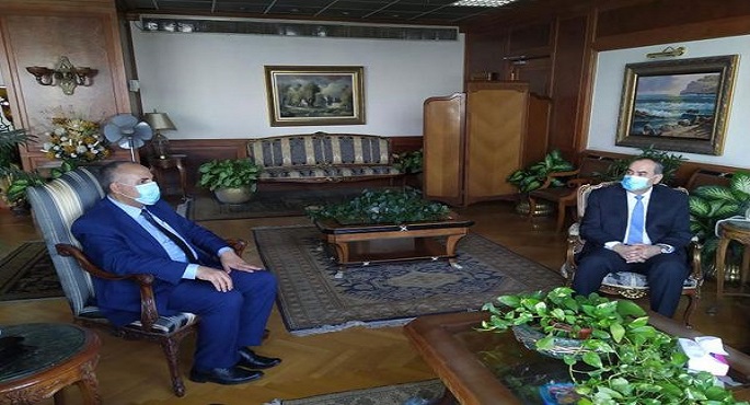 بالصور..وزيرا الري والطيران المدني يبحثان أوجه التعاون والتنسيق في مجالات دراسات التغيرات المناخية